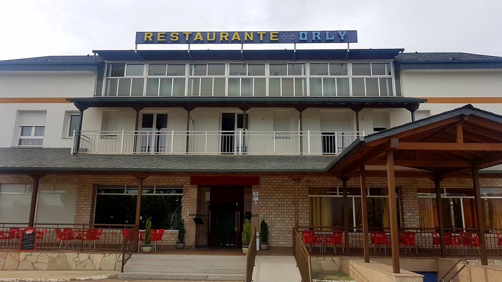 Hostal Orly Camponaraya Zewnętrze zdjęcie