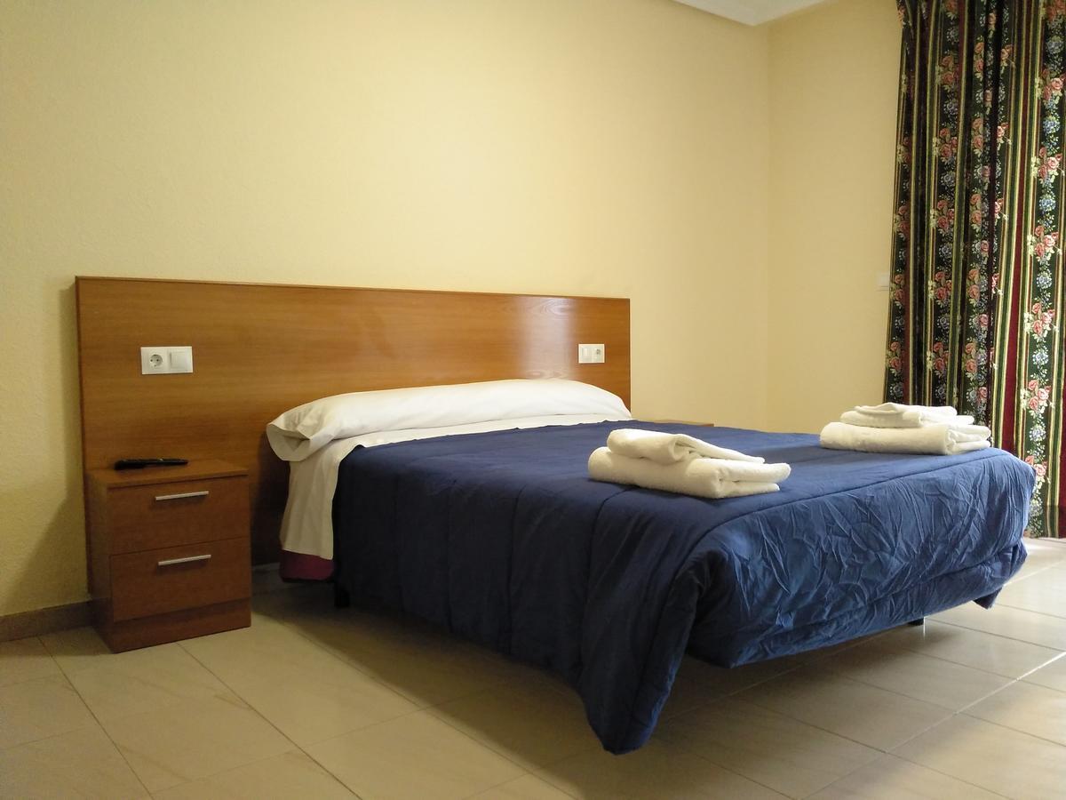 Hostal Orly Camponaraya Zewnętrze zdjęcie