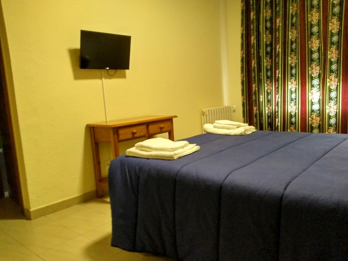 Hostal Orly Camponaraya Zewnętrze zdjęcie