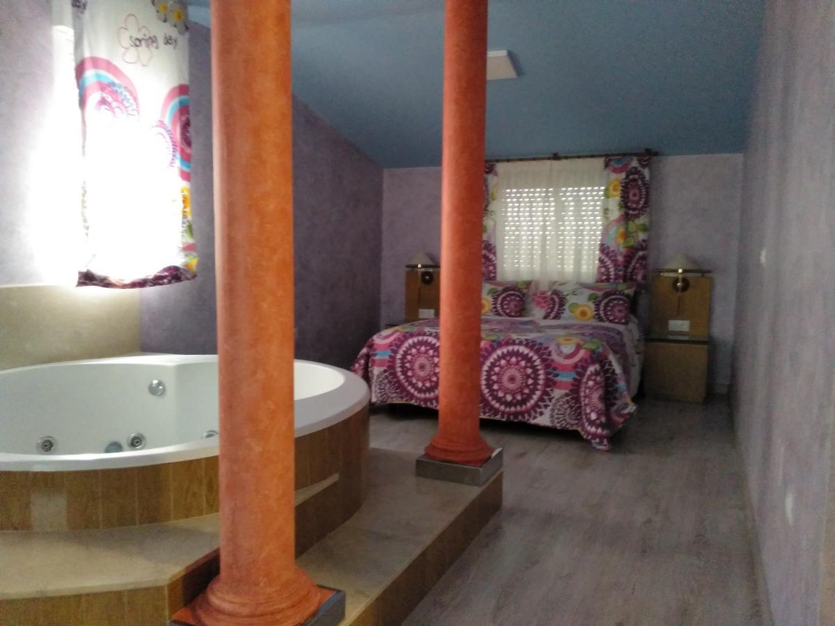 Hostal Orly Camponaraya Zewnętrze zdjęcie